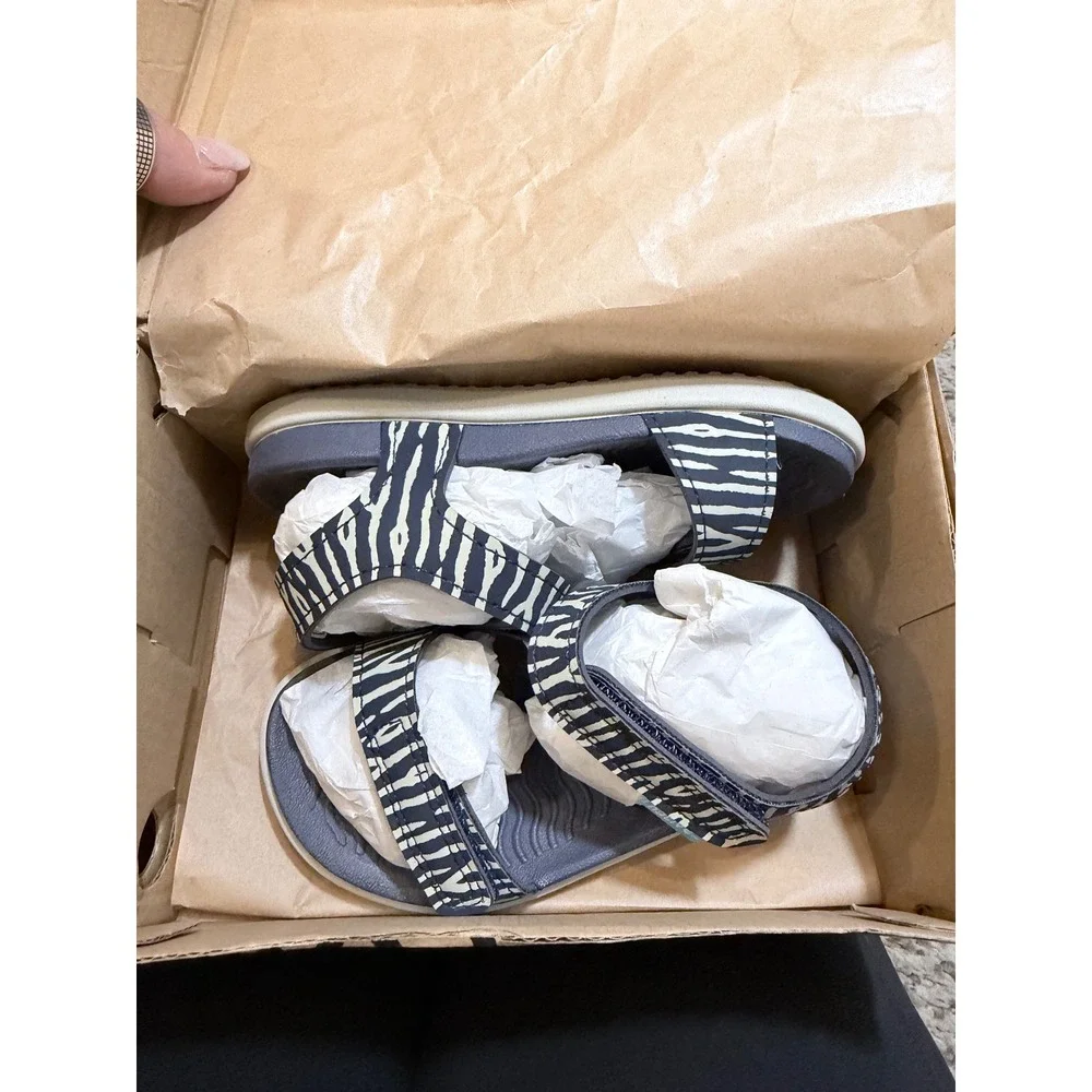 NIB Native Kids Shoes Charley Child Zebra Print Hook Loop Sandals Size C8